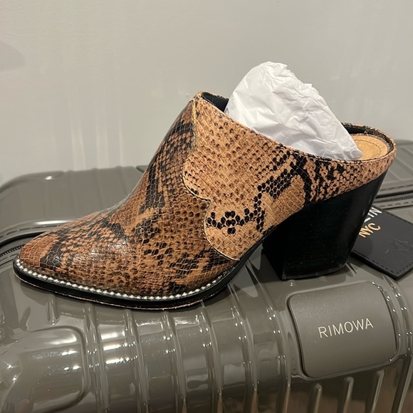 Schutz - Western Mules - Size 8 - Picture 1 of 2